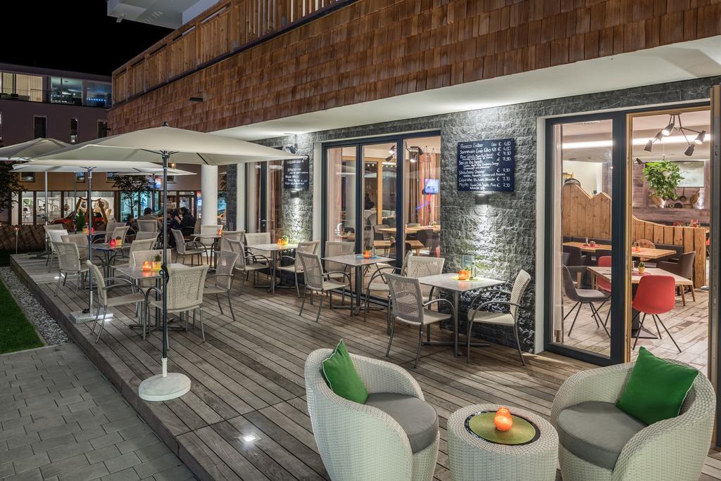 Alpenparks Hotel & Apartment Central Zell Am See Exterior photo